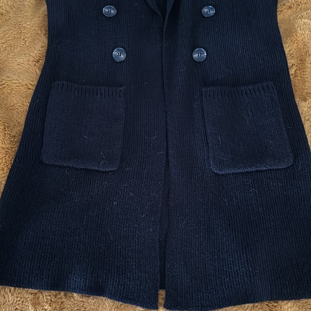 Cardigan - Picture 2 of 4